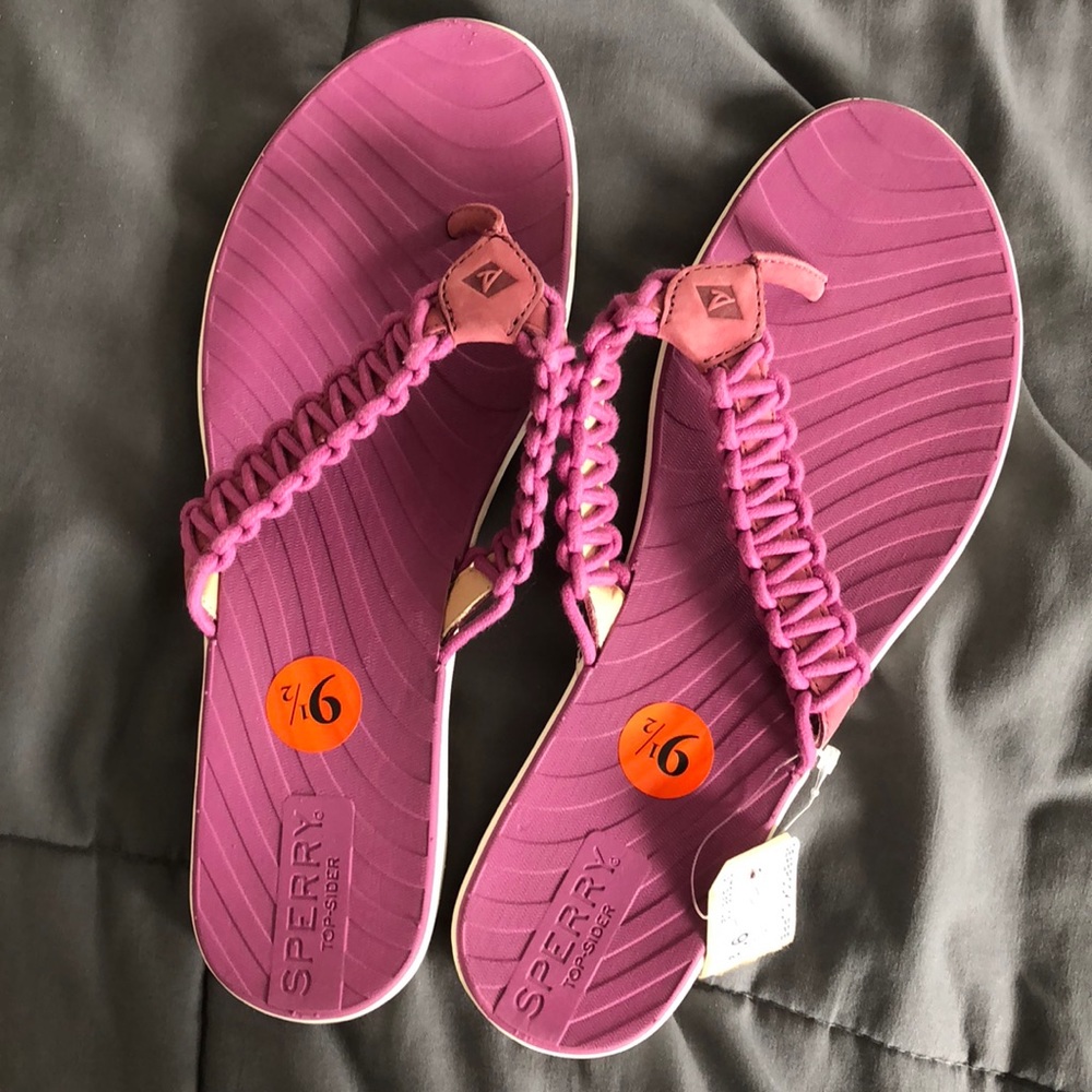 Sperry Flip flops